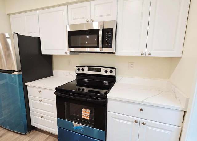 Property at 18741 Pier Pt, Gaithersburg, MD 20886, 4 beds, 3.5 baths