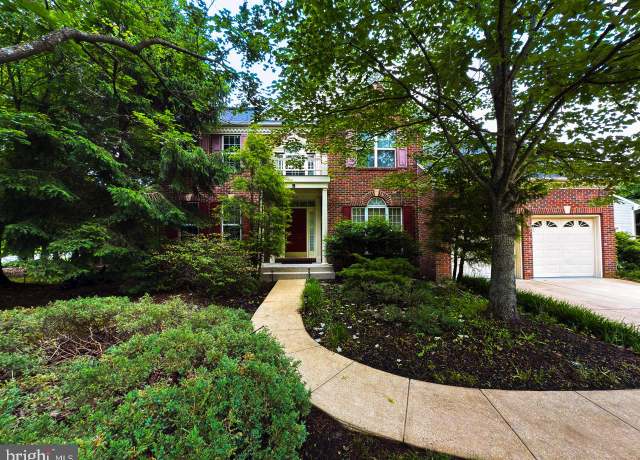 Property at 4311 Longleaf Ct, Bowie, MD 20716, 4 beds, 3.5 baths
