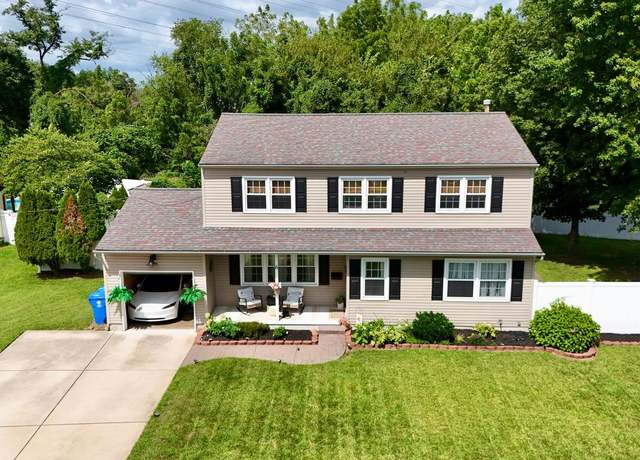 Property at 6 Harvest Ln, Burlington, NJ 08016, 4 beds, 2.5 baths