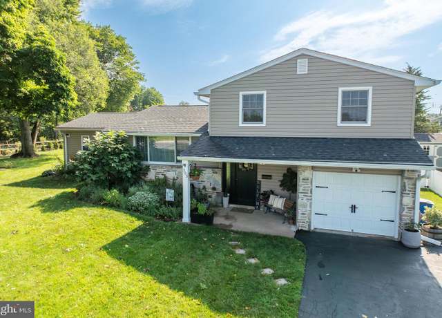 Property at 303 Trimble Blvd, Brookhaven, PA 19015, 4 beds, 2.5 baths