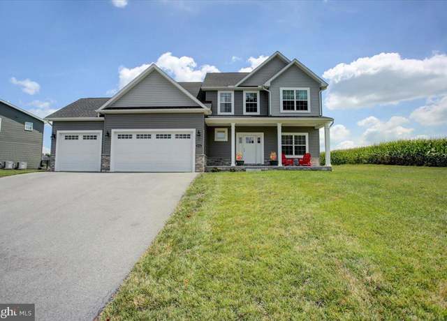 Property at 1014 Divinity Dr, Greencastle, PA 17225, 5 beds, 3.5 baths