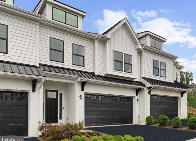 Property at 133 River Trail Cir, King Of Prussia, PA 19406, 3 beds, 2.5 baths