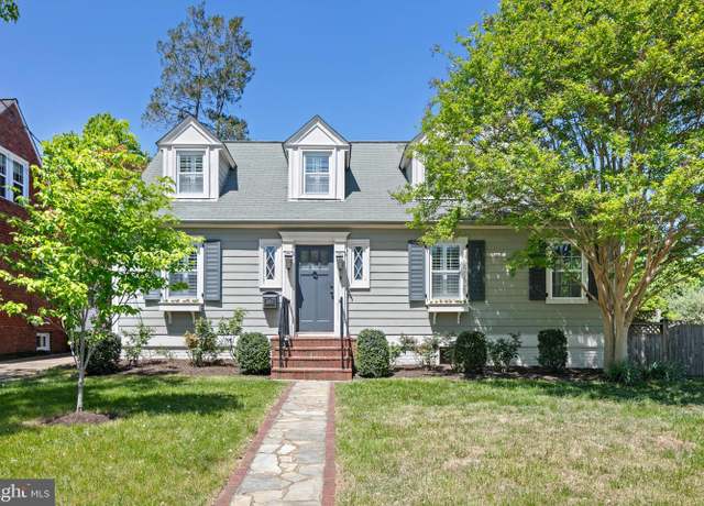 Property at 4723 24th Rd N, Arlington, VA 22207, 3 beds, 2 baths