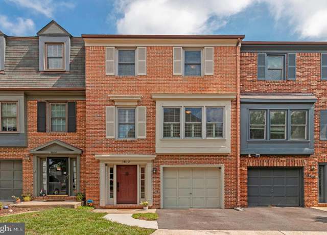 Property at 3810 Usher Ct, Alexandria, VA 22304, 3 beds, 2.5 baths