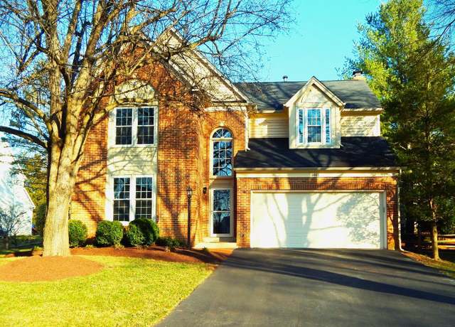 Property at 5803 Cub Stream Dr, Centreville, VA 20120, 3 beds, 2.5 baths