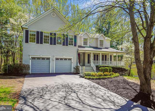 Property at 11575 Southington Ln, Herndon, VA 20170, 4 beds, 2.5 baths