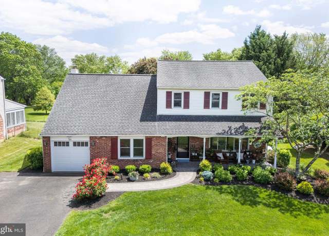 Property at 36 Gettysburg Ln, Newtown, PA 18940, 4 beds, 2.5 baths