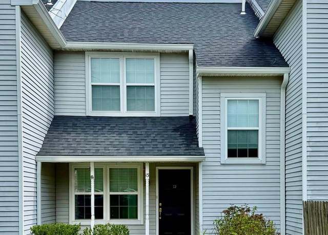 Property at 13 Everett Dr, Newtown, PA 18940, 2 beds, 1.5 baths