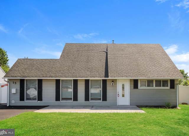 Property at 15 Mintleaf Rd, Levittown, PA 19056, 3 beds, 2 baths