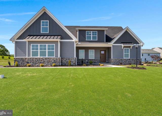 Property at 4 Suebecca Dr, Carlisle, PA 17013, 4 beds, 2.5 baths