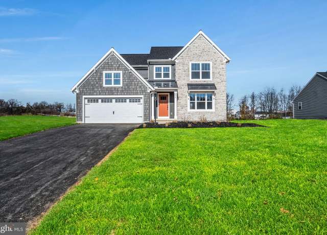 Property at 879 Ashfield Dr, Carlisle, PA 17015, 4 beds, 2.5 baths