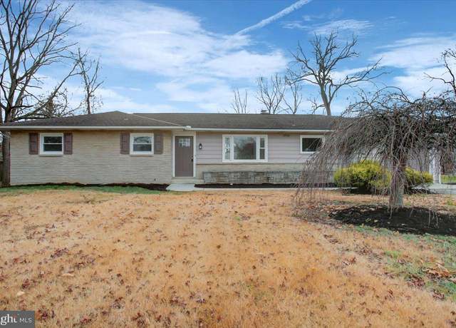 Property at 1005 Harrisburg Pike, Carlisle, PA 17013, 3 beds, 1.5 baths