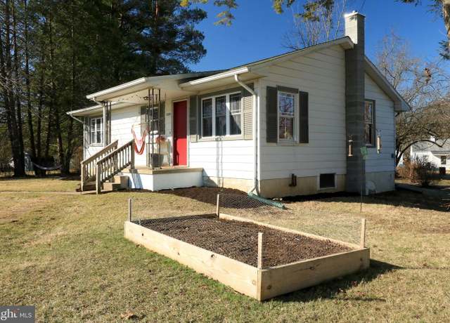 Property at 1329 Houserville Rd, State College, PA 16801, 3 beds, 1 bath