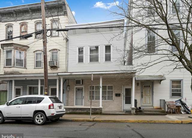 Property at 33 W Main St, Tremont, PA 17981, 3 beds, 2 baths