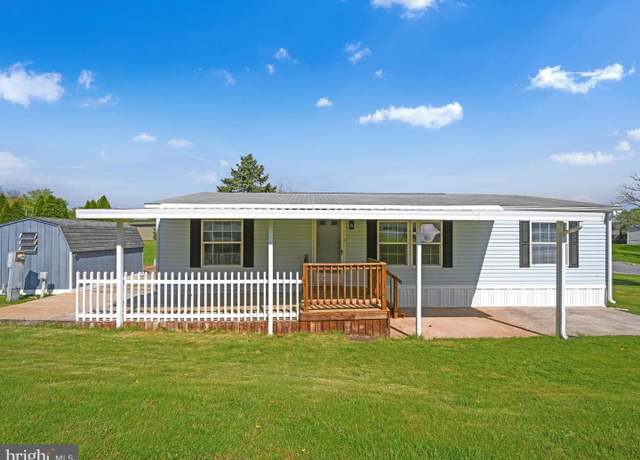Property at 4535 Hikey St, Dover, PA 17315, 3 beds, 2 baths