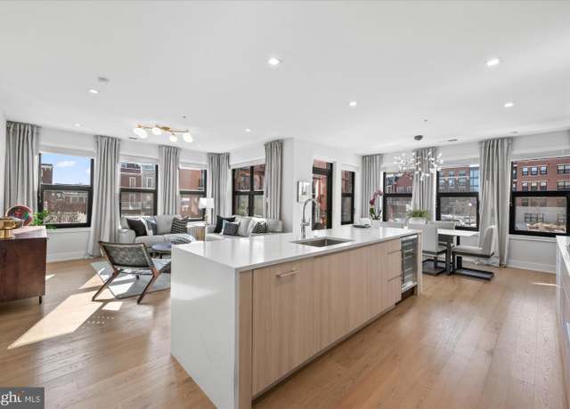 Property at 737 Swann Ave #212, Alexandria, VA 22301, 2 beds, 2.5 baths