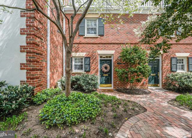 Property at 1064 N Royal St, Alexandria, VA 22314, 2 beds, 2.5 baths