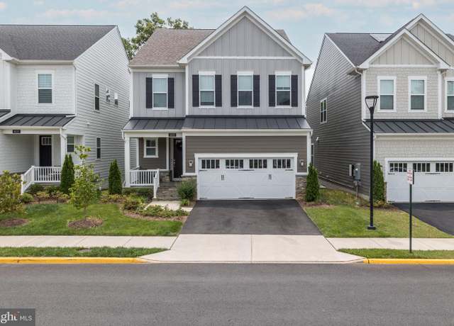 Property at 4635 Wood Glen Rd, Fairfax, VA 22032, 5 beds, 4.5 baths