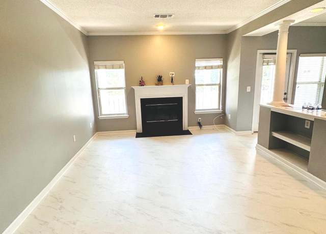 Property at 14305 Grape Holly Grv #25, Centreville, VA 20121, 2 beds, 2 baths