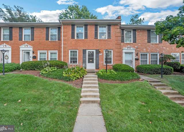 Property at 126 N Baylor Dr, Sterling, VA 20164, 3 beds, 1.5 baths