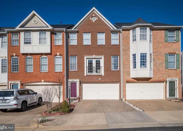 Property at 8716 Phipps Farm Way, Manassas, VA 20109, 3 beds, 2.5 baths