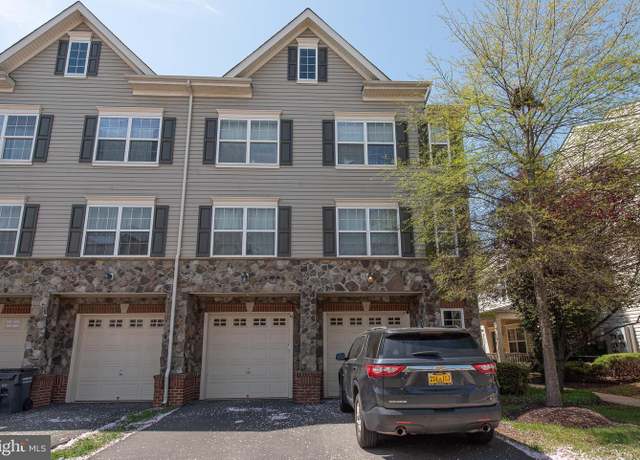 Property at 11120 Wortham Crest Cir, Manassas, VA 20109, 3 beds, 2.5 baths