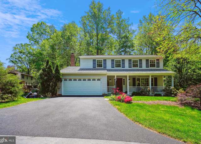 Property at 12871 Valleywood Dr, Woodbridge, VA 22192, 4 beds, 3.5 baths