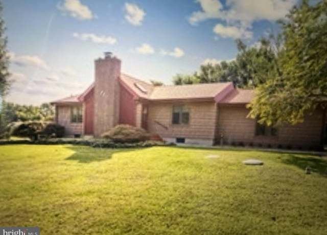 Property at 114 Lloyd Guessford Rd, Townsend, DE 19734, 3 beds, 2 baths