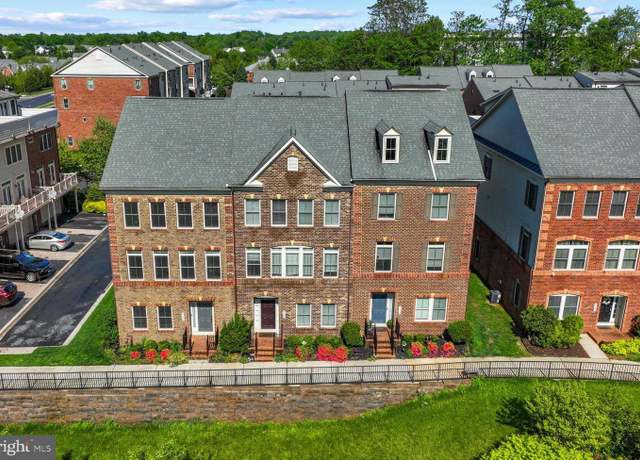 Property at 9176 Kenway Ln, Frederick, MD 21704, 3 beds, 3.5 baths