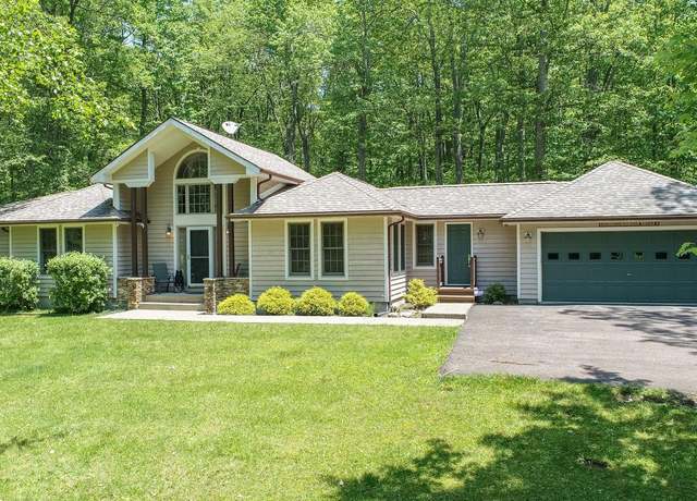 Property at 793 Mountainview Dr, Oakland, MD 21550, 3 beds, 2.5 baths