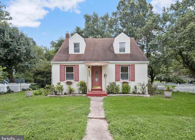 Property at 6001 Lafayette Ave, Riverdale, MD 20737, 3 beds, 3 baths