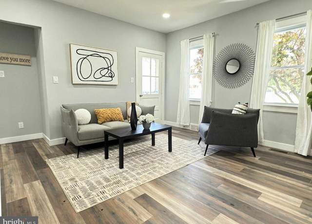 Property at 430 Kossuth St, Riverside, NJ 08075, 4 beds, 2 baths