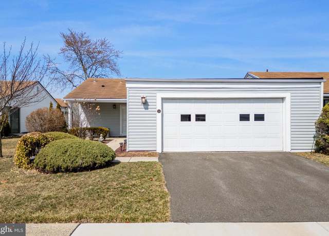 Property at 33-A Haddon Rd, Monroe Township, NJ 08831, 2 beds, 2 baths
