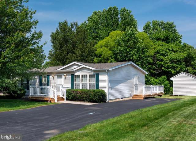 Property at 108 Stillwagon Ln, Coatesville, PA 19320, 2 beds, 2 baths
