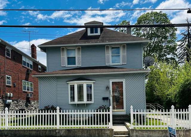 Property at 241 Ardmore Ave, Upper Darby, PA 19082, 3 beds, 2.5 baths