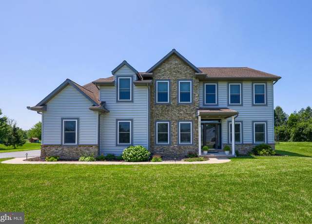 Property at 505 W Route 897, Reinholds, PA 17569, 4 beds, 2.5 baths