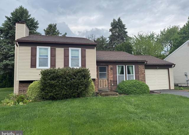Property at 2804 Pebblebrook Dr, Lancaster, PA 17601, 3 beds, 1.5 baths