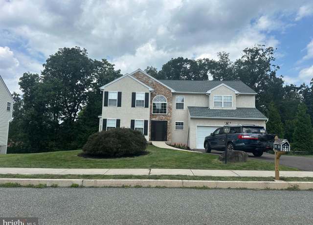 Property at 1536 Aspen Dr, Pottstown, PA 19464, 5 beds, 2.5 baths