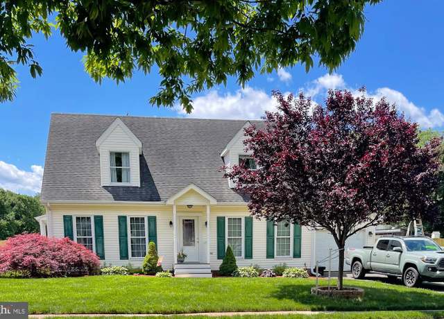 Property at 6409 Waterdale Ct, Bealeton, VA 22712, 3 beds, 2.5 baths
