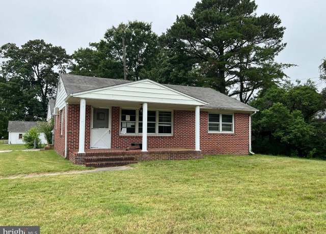 Property at 9253 Jones Dr, Laurel, DE 19956, 3 beds, 1.5 baths