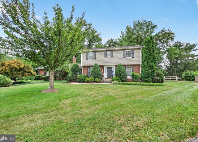 Property at 8000 Glendale Ct, Frederick, MD 21702, 4 beds, 2.5 baths