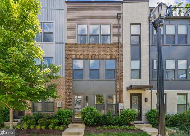Property at 2510 Crimson Fox Dr, Hyattsville, MD 20782, 3 beds, 3 baths