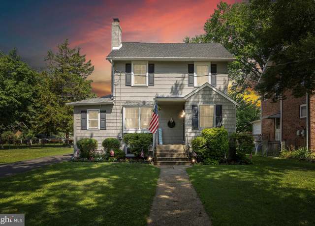 Property at 205 E Bettlewood Ave, Oaklyn, NJ 08107, 4 beds, 1.5 baths
