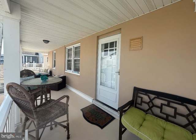 Property at 332 E 13th Ave #3, Wildwood, NJ 08260, 3 beds, 1 bath