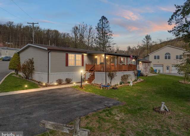 Property at 2461 Elizabeth Ave Unit B-01, Temple, PA 19560, 3 beds, 2 baths