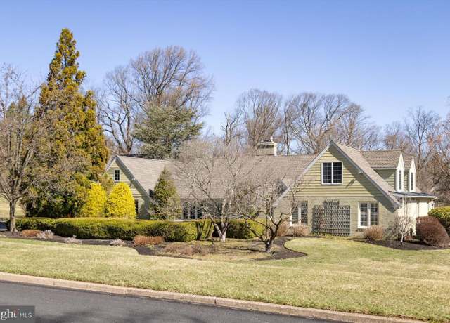 Property at 15 Red Fox Dr, New Hope, PA 18938, 5 beds, 3.5 baths