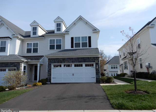 Property at 21 Spring Mill Dr #12, Ivyland, PA 18974, 3 beds, 2.5 baths