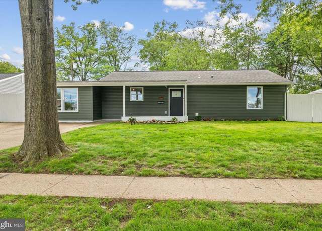 Property at 119 Oaktree Dr, Levittown, PA 19055, 4 beds, 2 baths