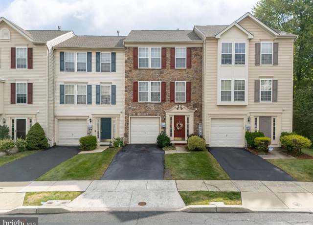 Property at 707 Waterway Ct, Quakertown, PA 18951, 3 beds, 2.5 baths