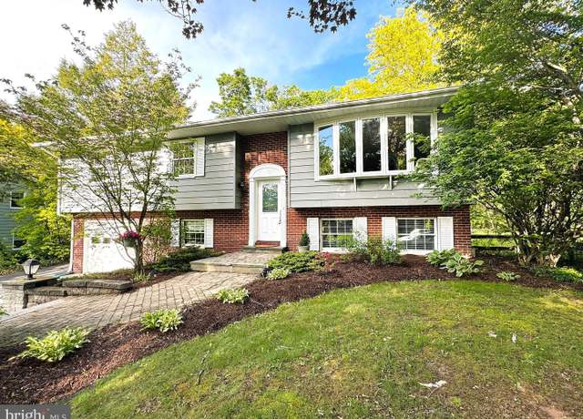 Property at 1013 Greenfield Cir, State College, PA 16801, 4 beds, 3 baths